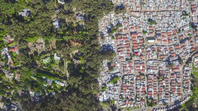 Unequal-Scenes_Hout-Bay